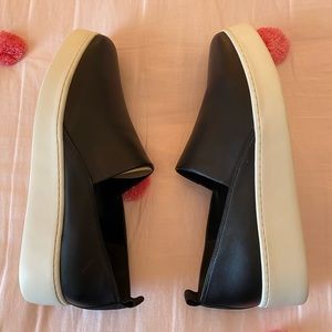 Vince Saxon sneakers 💕